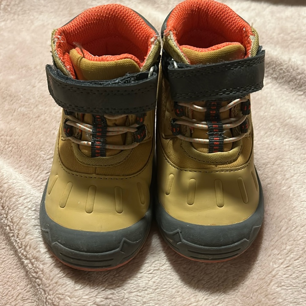 Toddler shoes